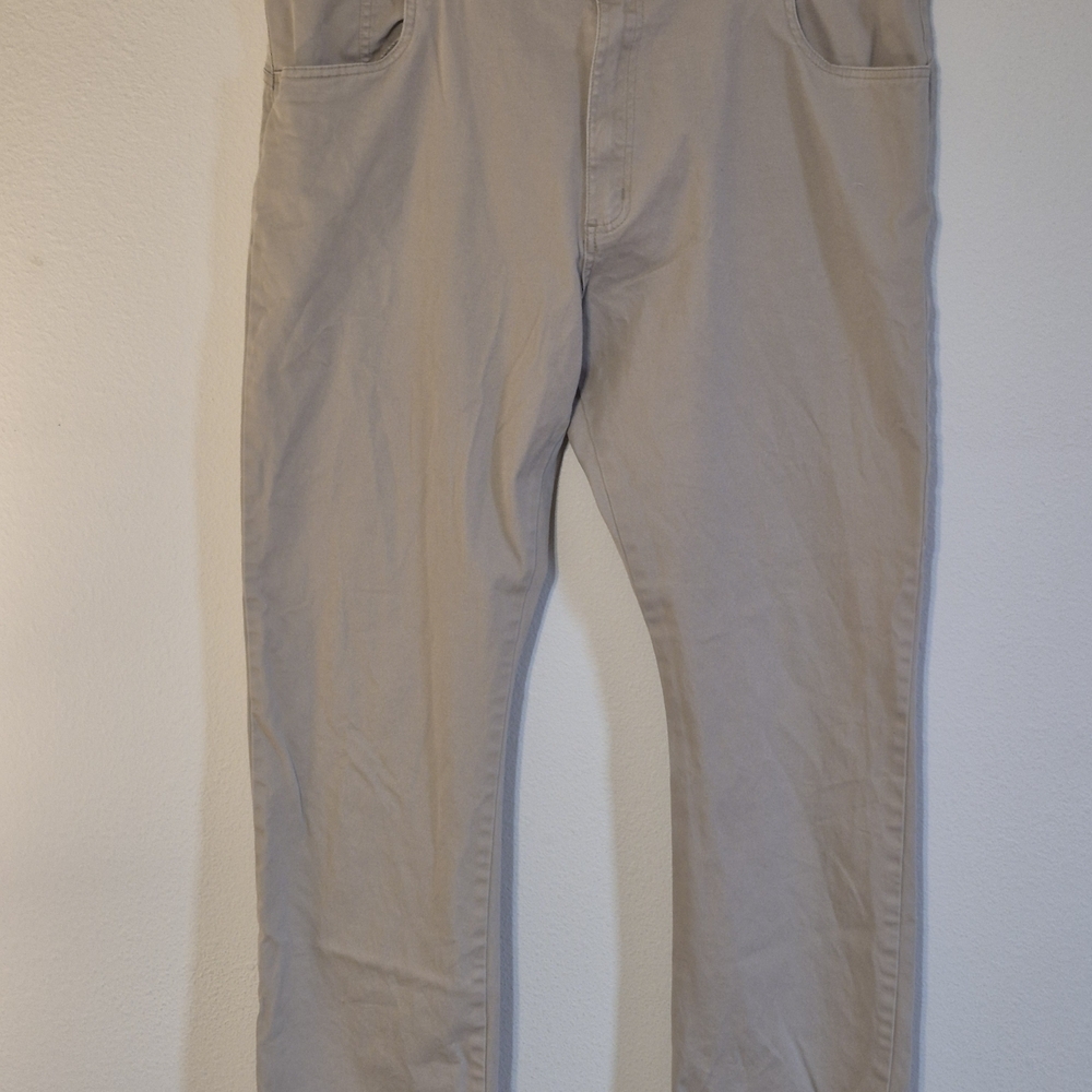 Wrangler Men's Khaki Chinos